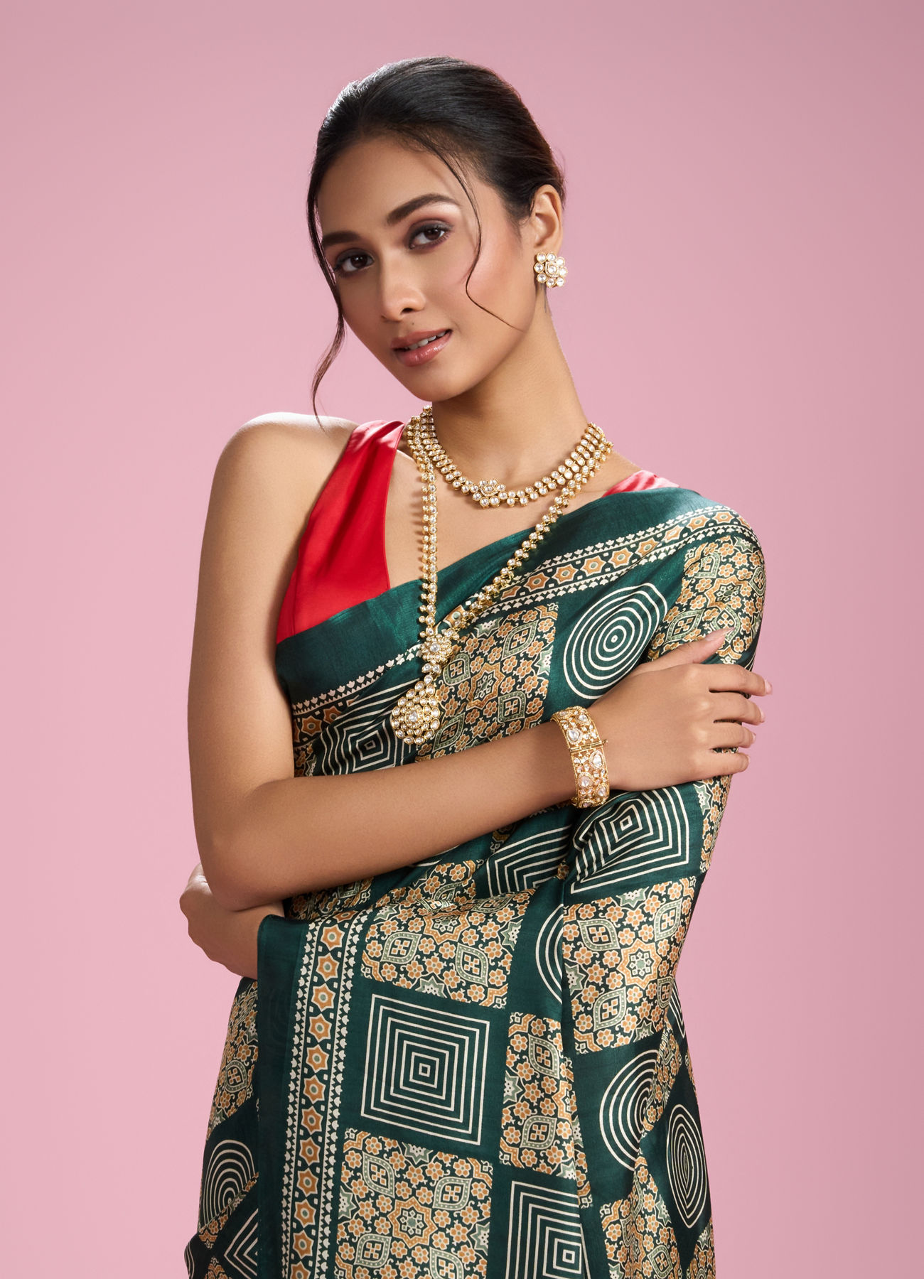 Mohey Women Dark Green Elegance Saree