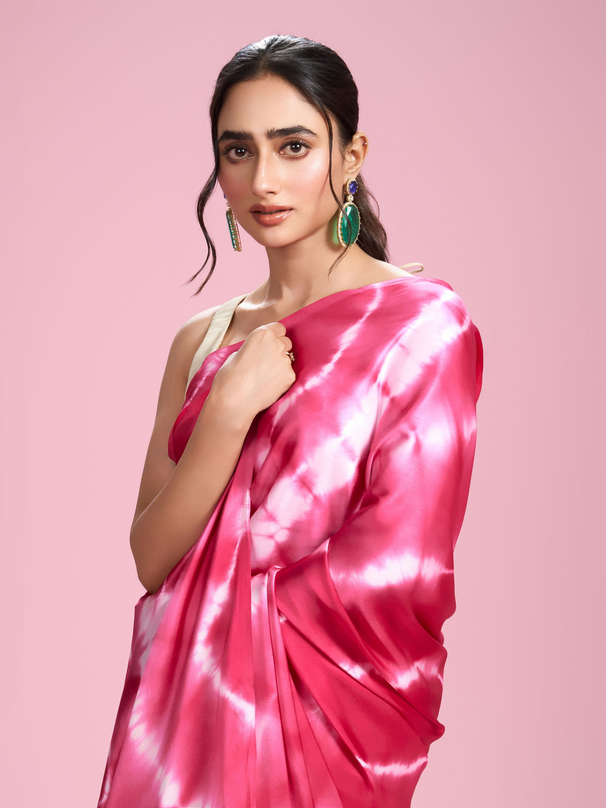 Mohey Women Rani Pink Satin Extravaganza Saree
