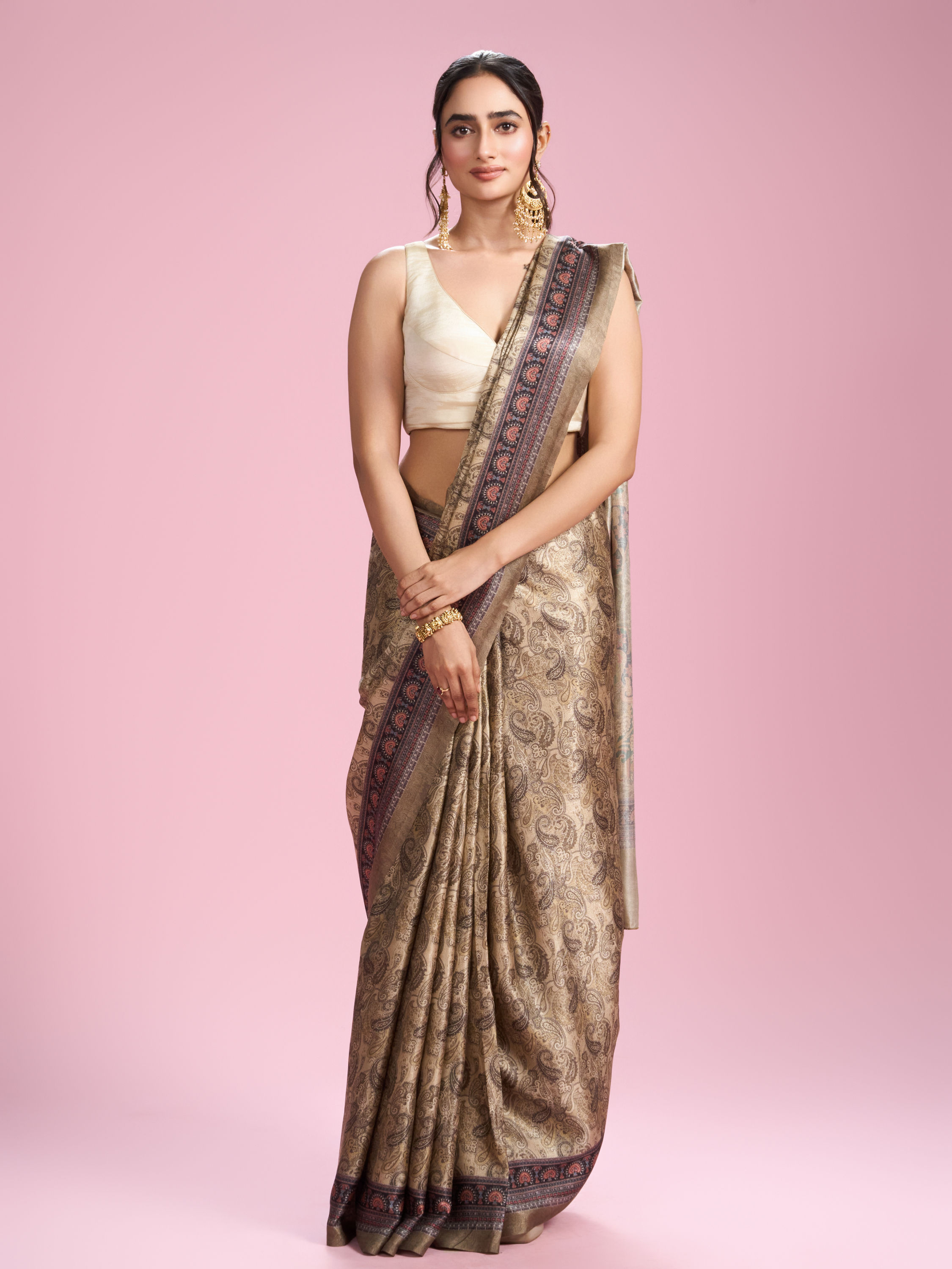 Mohey Women Elegant Pista Green Saree