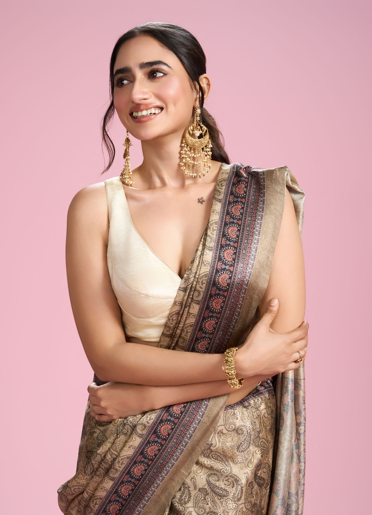 Mohey Women Elegant Pista Green Saree