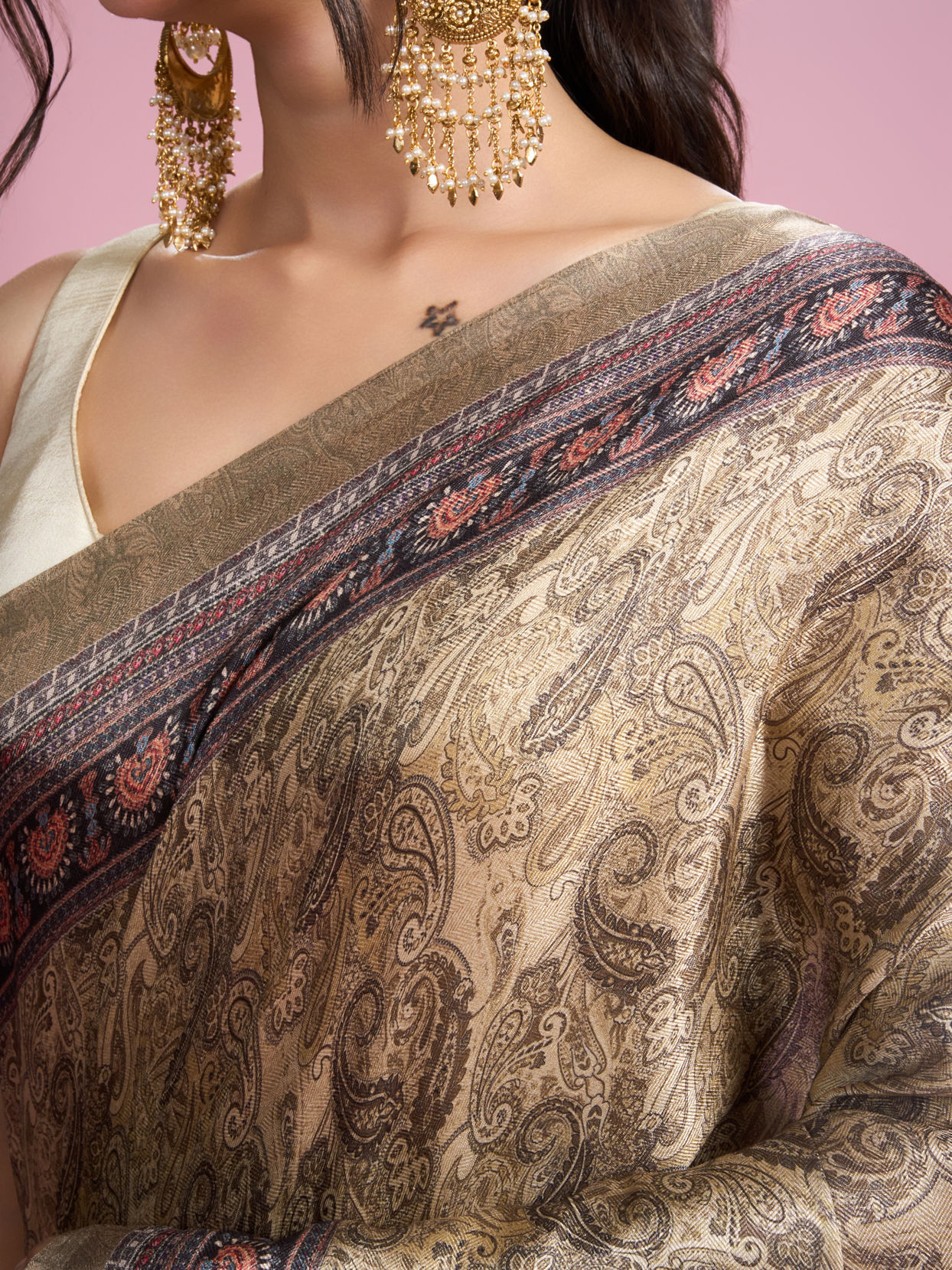 Mohey Women Elegant Pista Green Saree