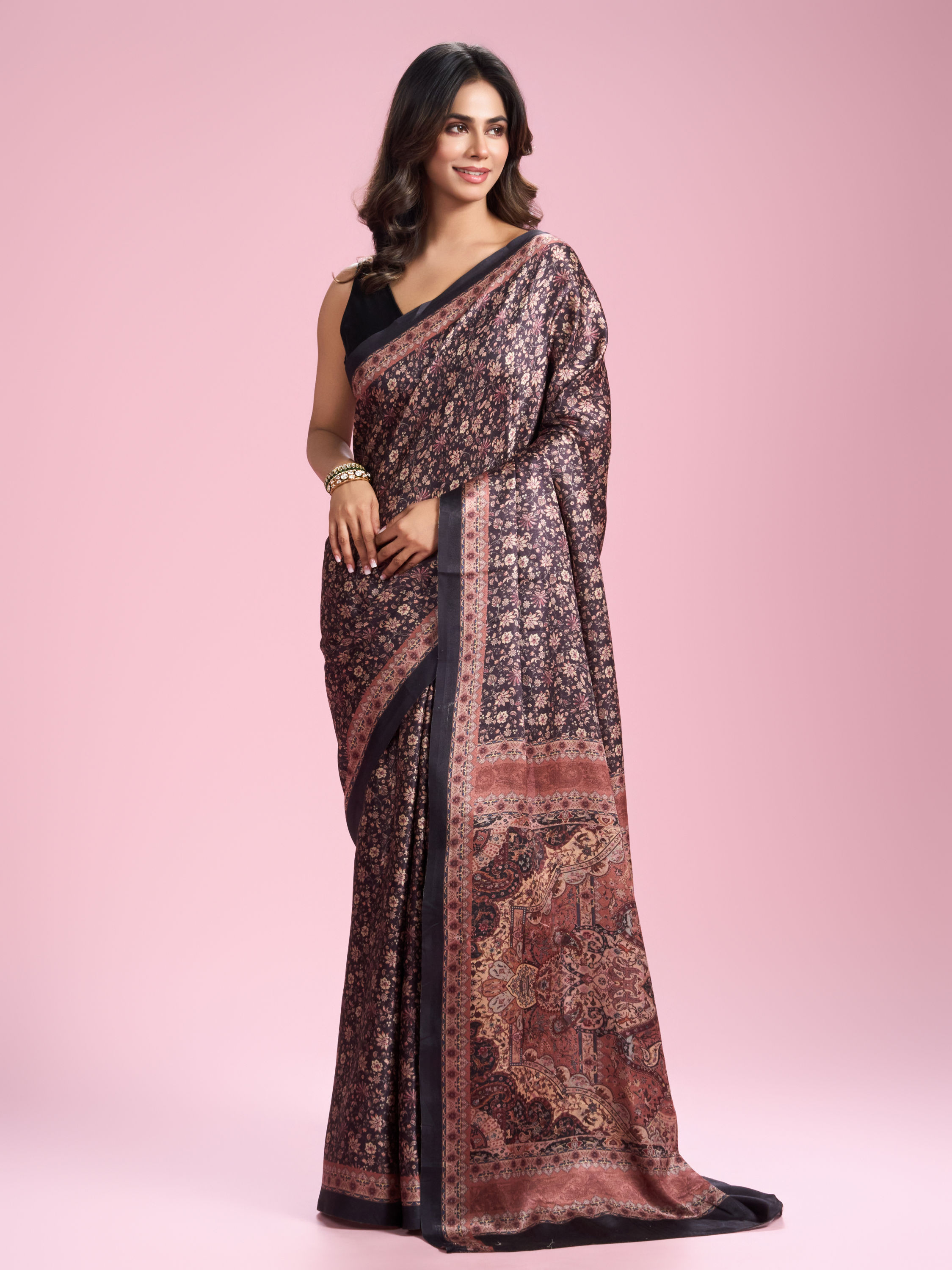 Mohey Women Elegant Black Drape Saree