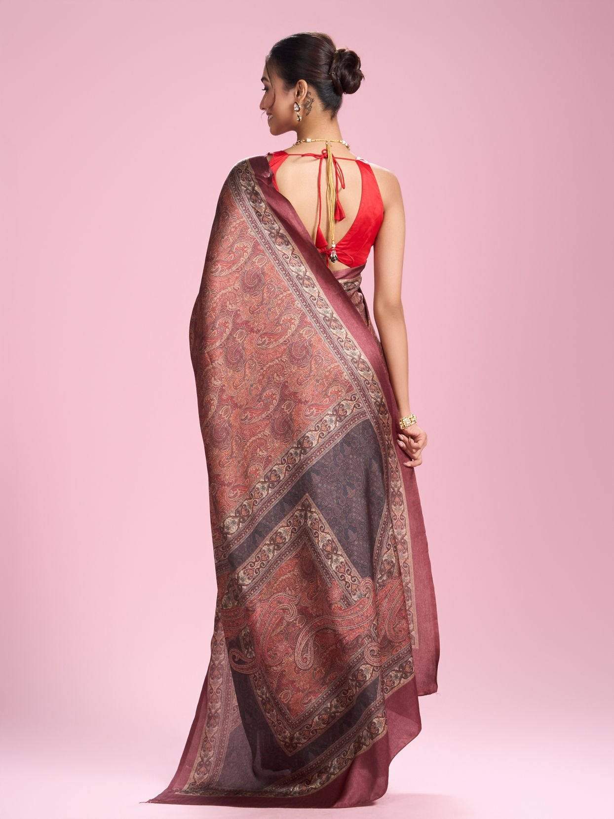 Mohey Women Radiant Rust Red Saree