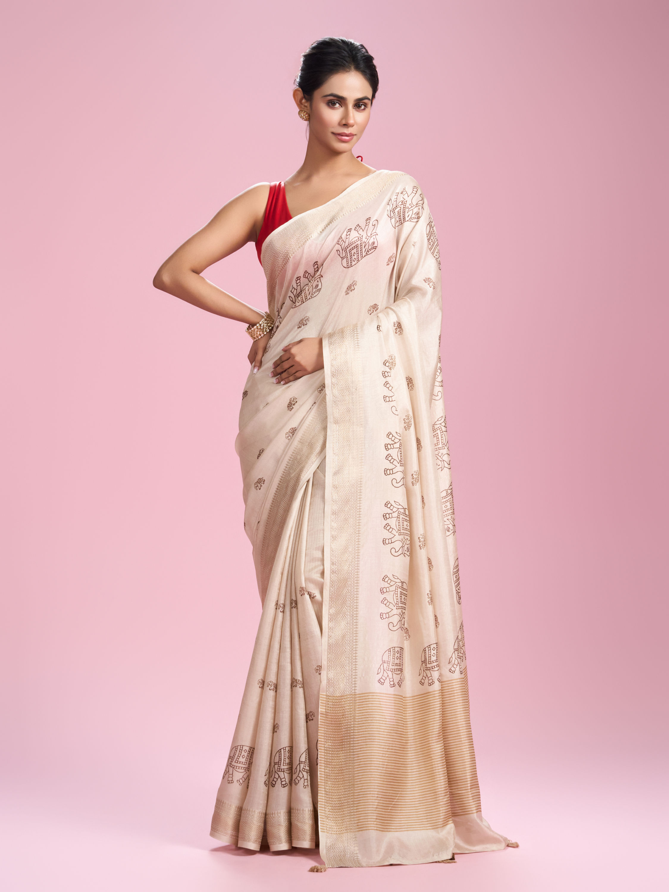 Mohey Women Ivory Elegance Saree