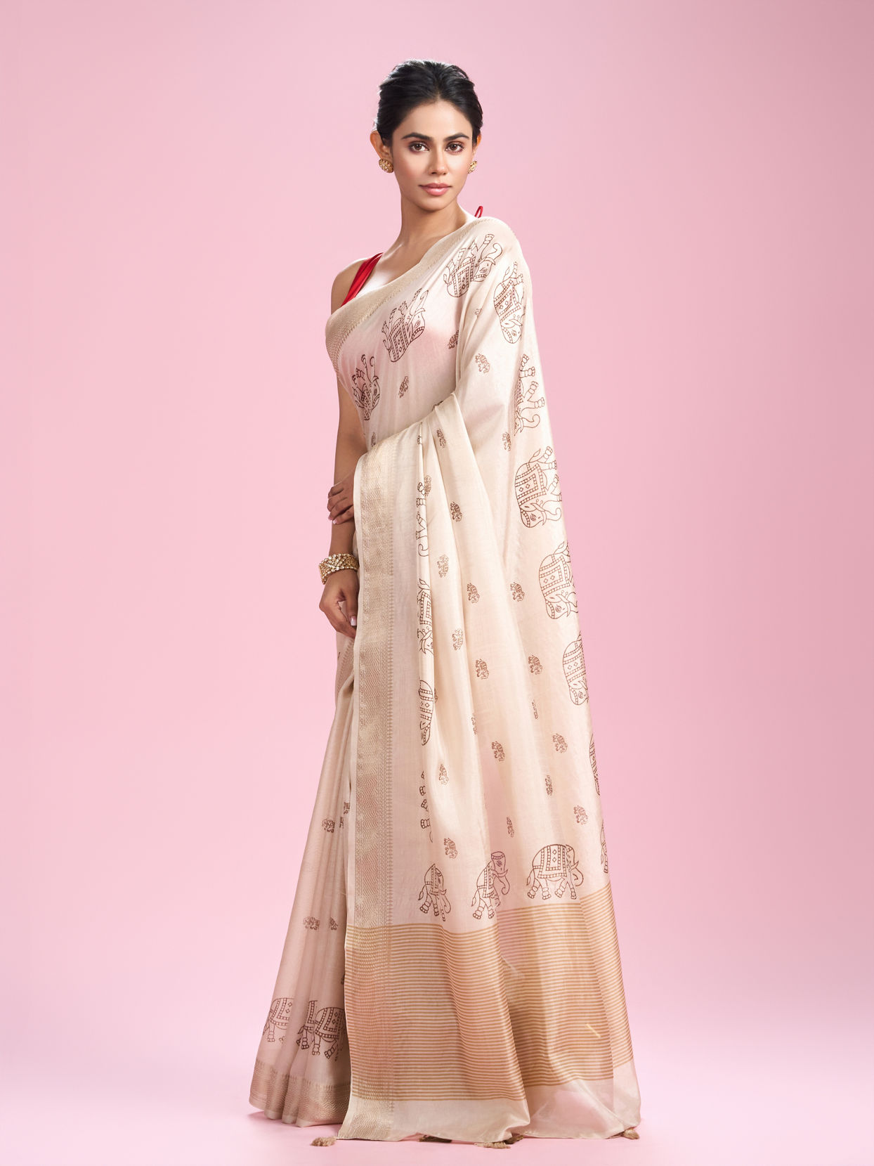 Mohey Women Ivory Elegance Saree