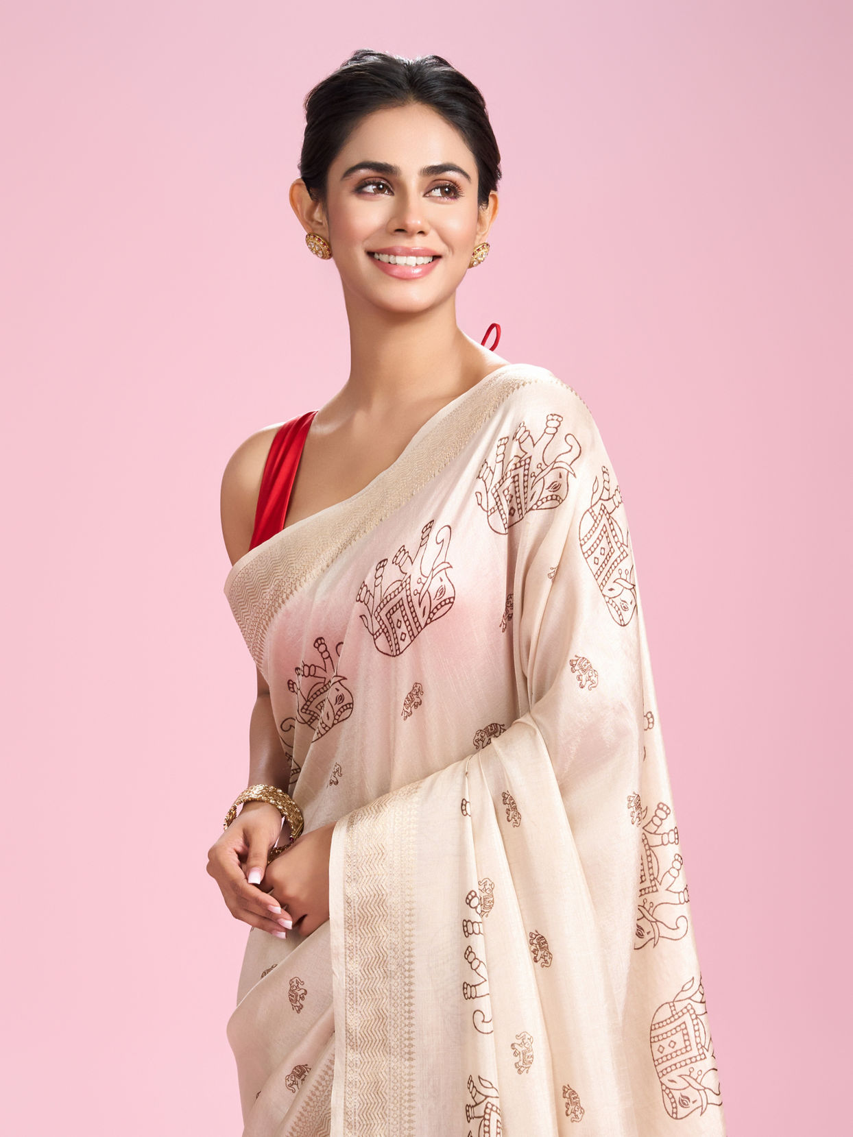 Mohey Women Ivory Elegance Saree