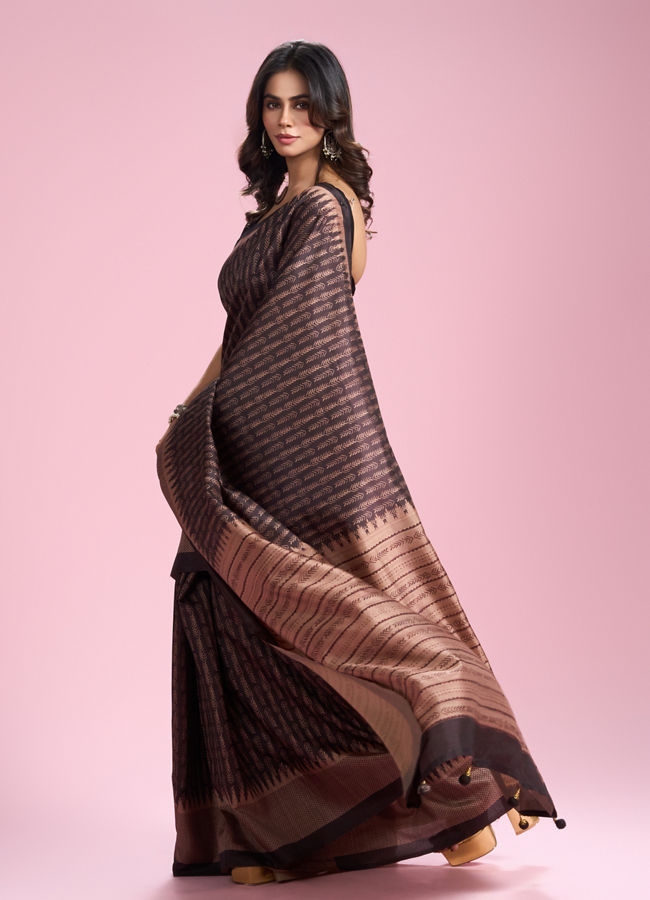Mohey Women Elegant Brown Saree