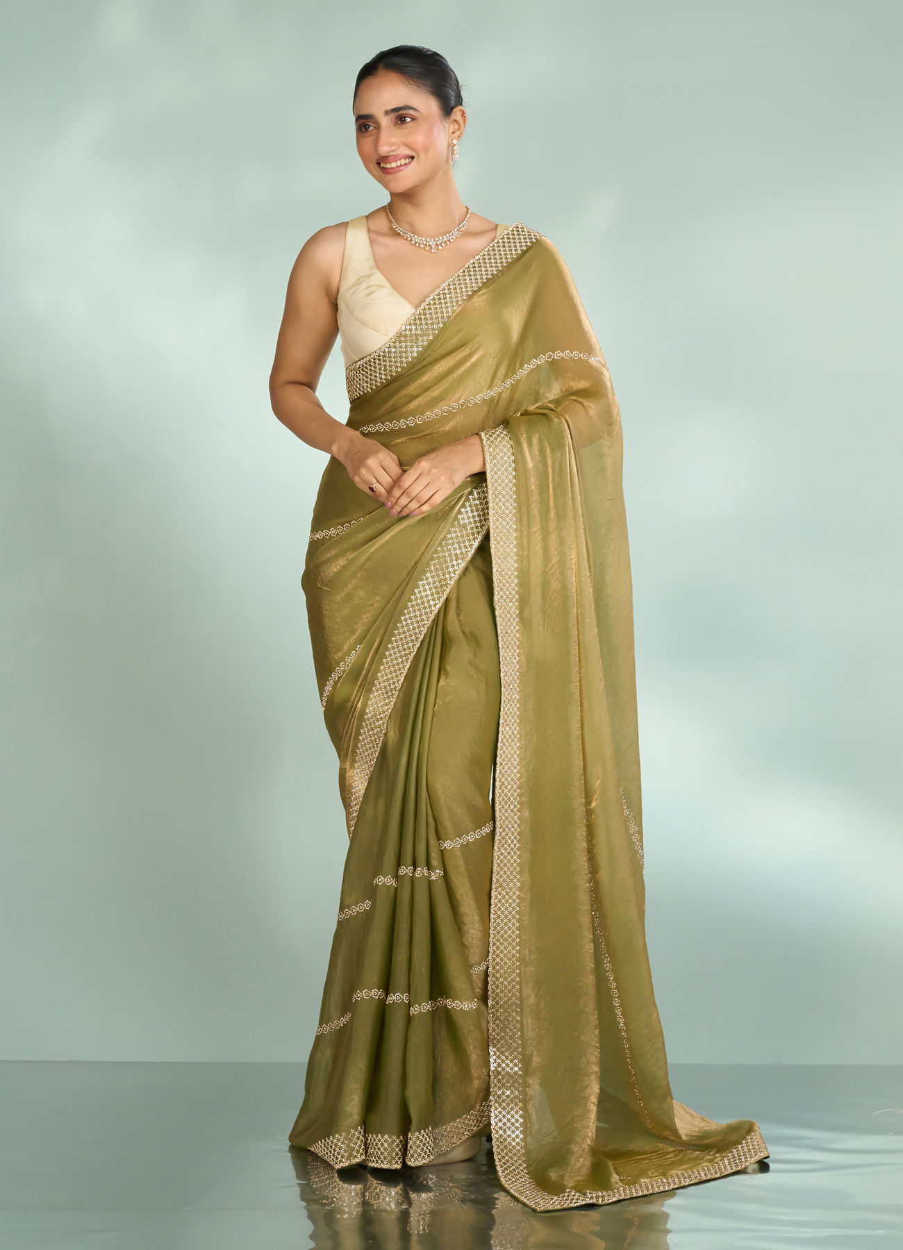 Mohey Women Pista Green Charm Organza Saree