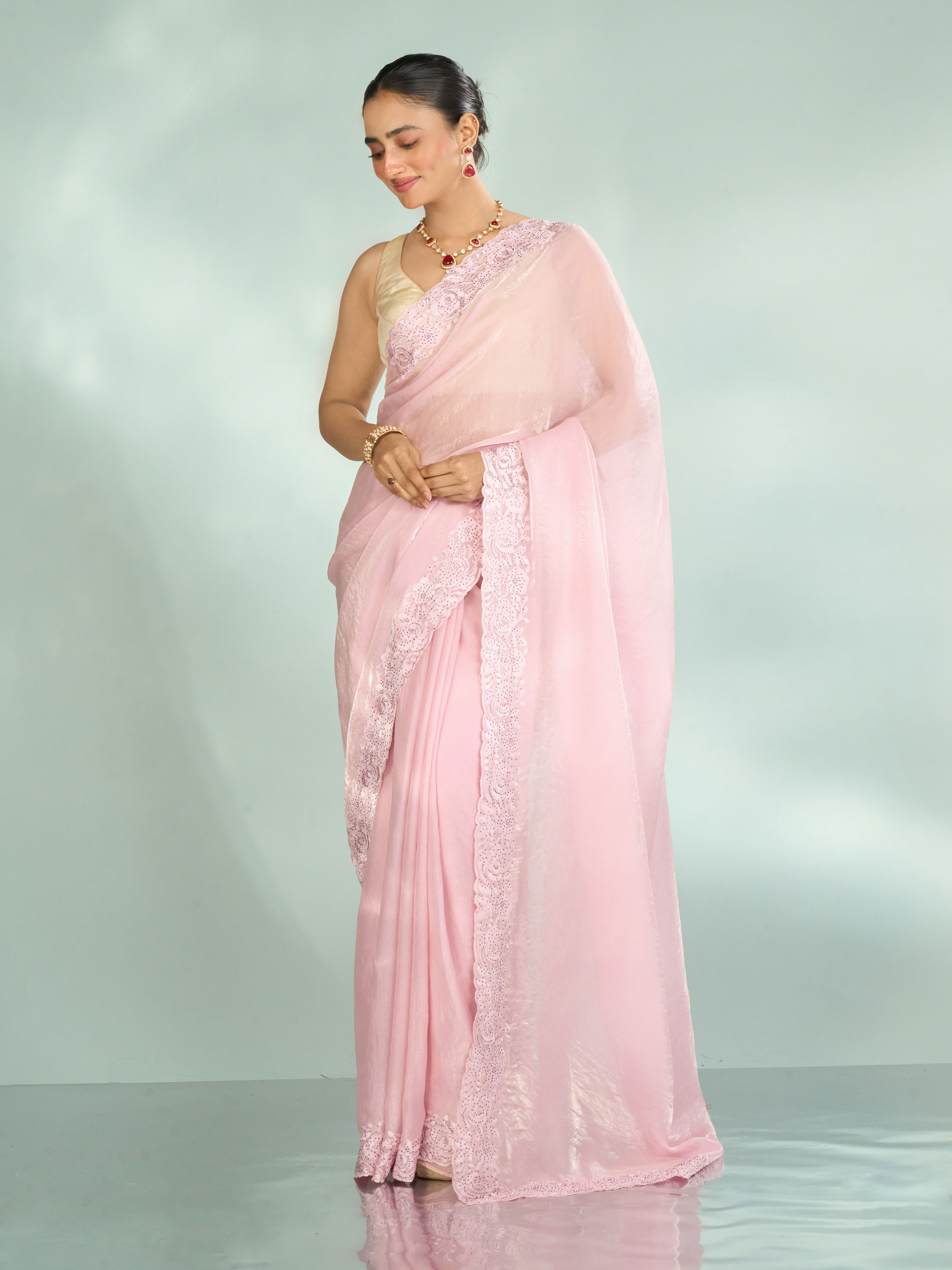 Mohey Women Festive Pink Organza Saree
