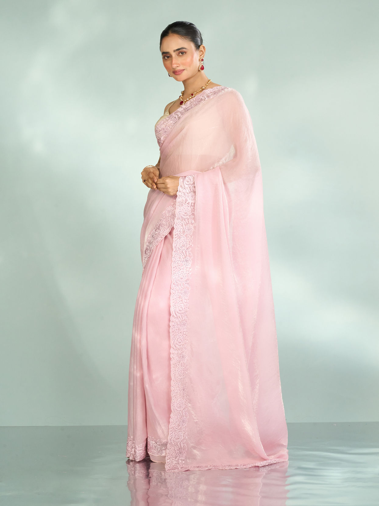 Mohey Women Festive Pink Organza Saree