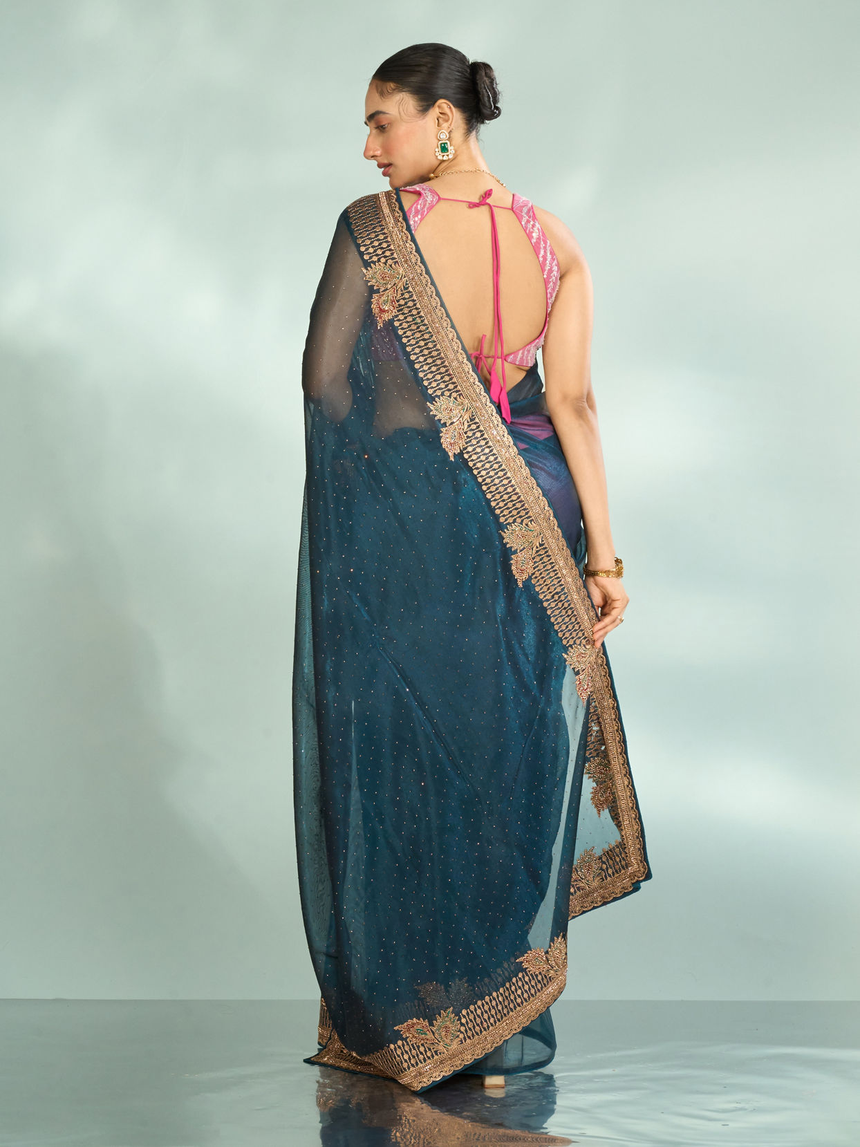 Mohey Women Minimally Blue Saree