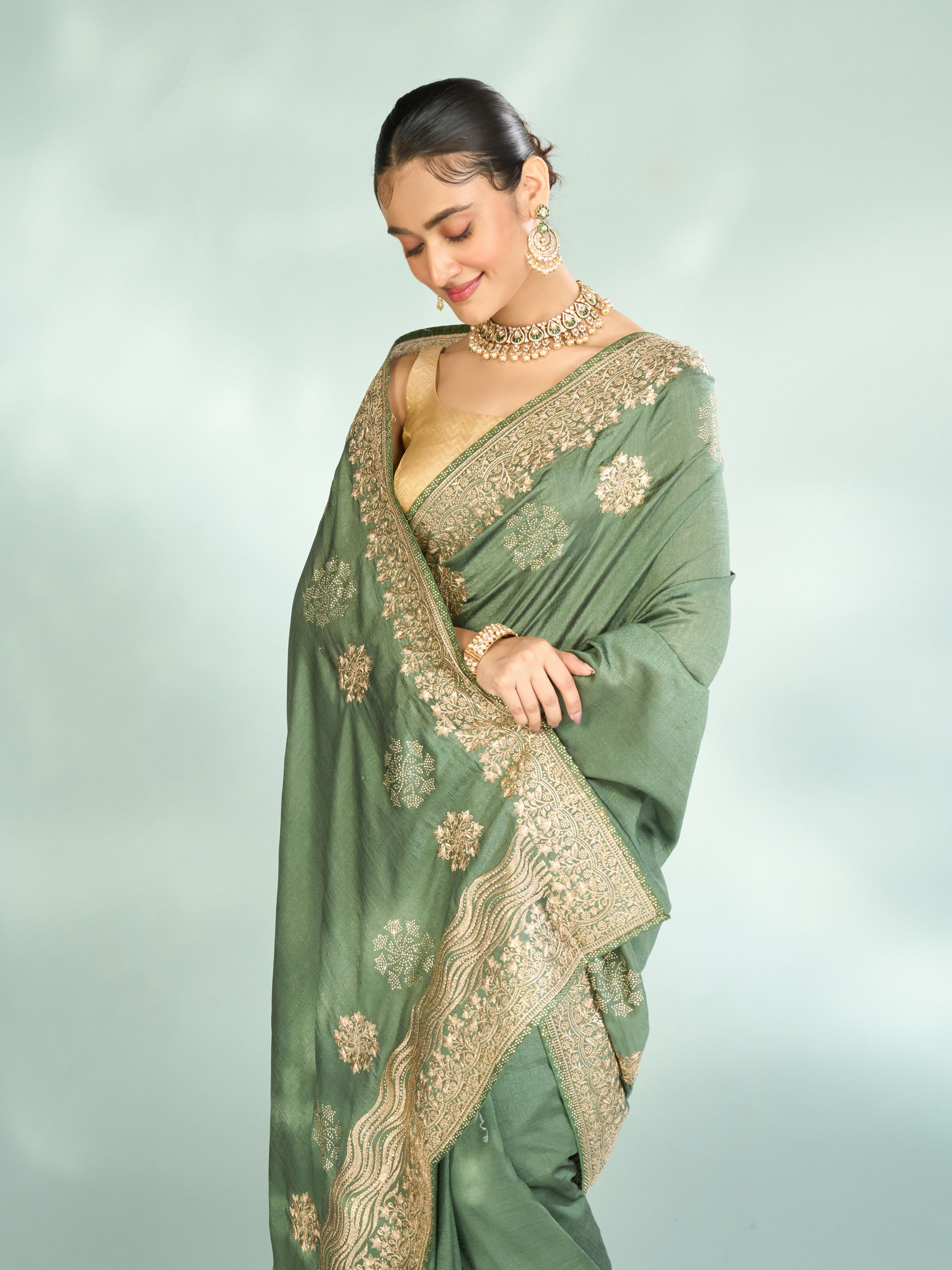 Mohey Women Pista Green Opulence Saree