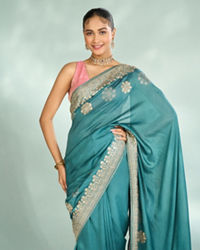 Mohey Women Elegant Light Blue Saree