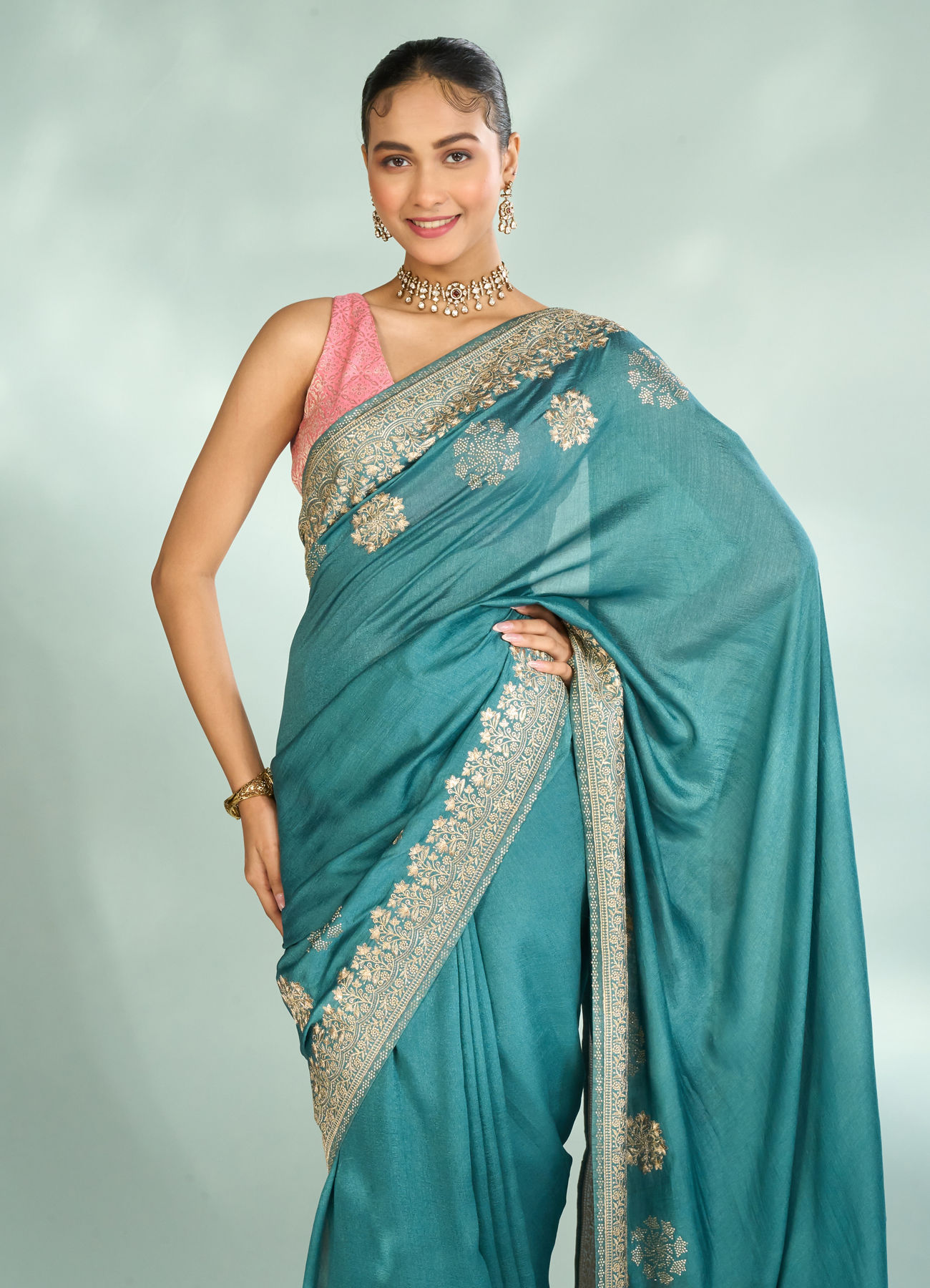 Mohey Women Elegant Light Blue Saree