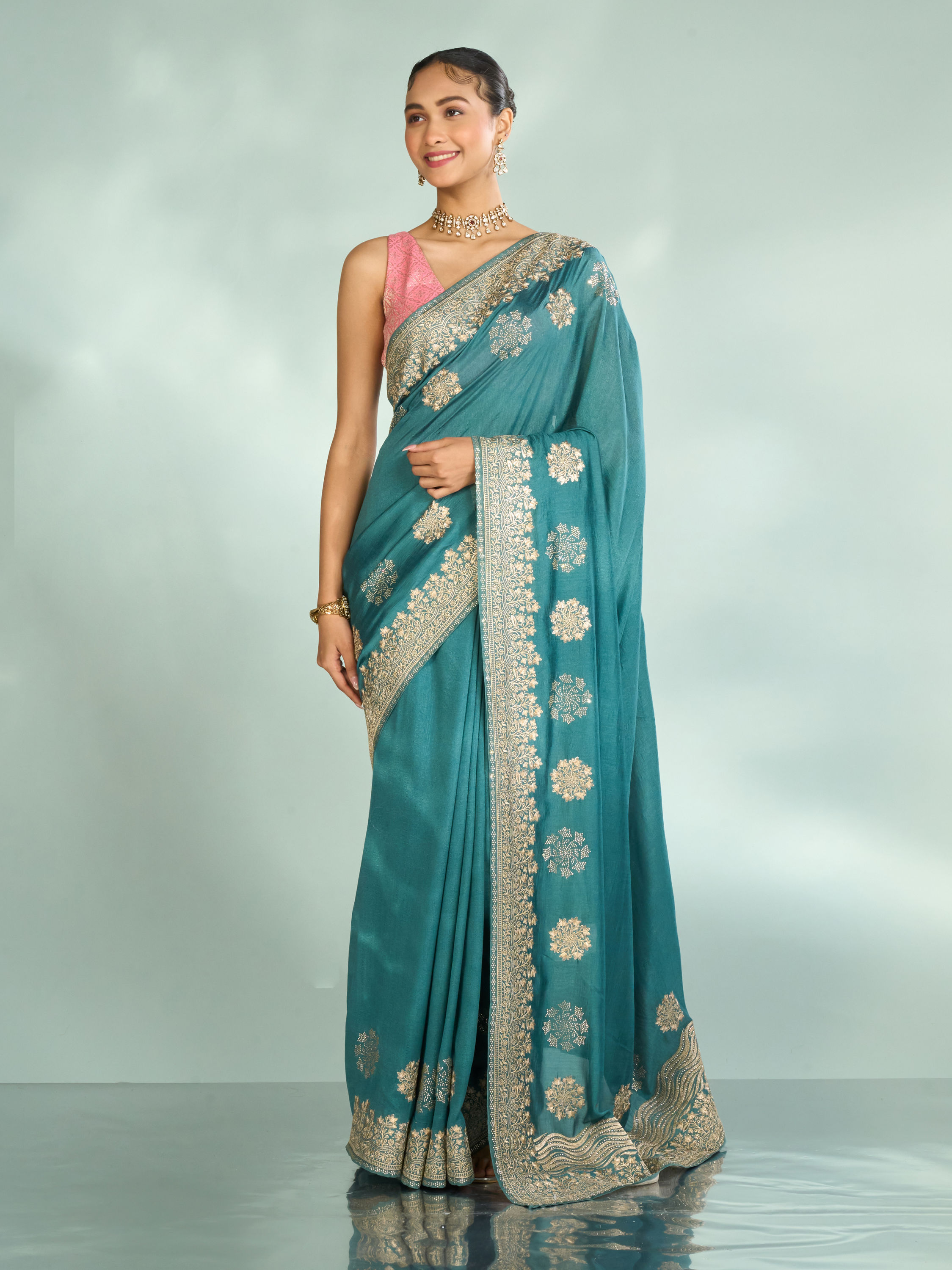 Mohey Women Elegant Light Blue Saree