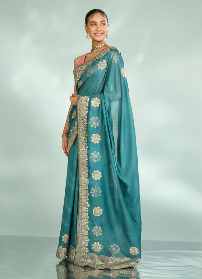 Mohey Women Elegant Light Blue Saree
