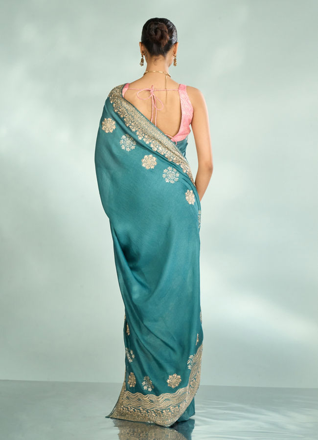 Mohey Women Elegant Light Blue Saree