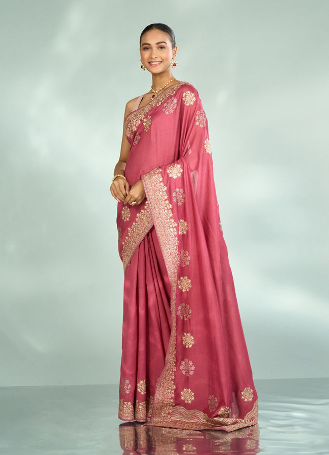 Mohey Women Pink Elegance Saree