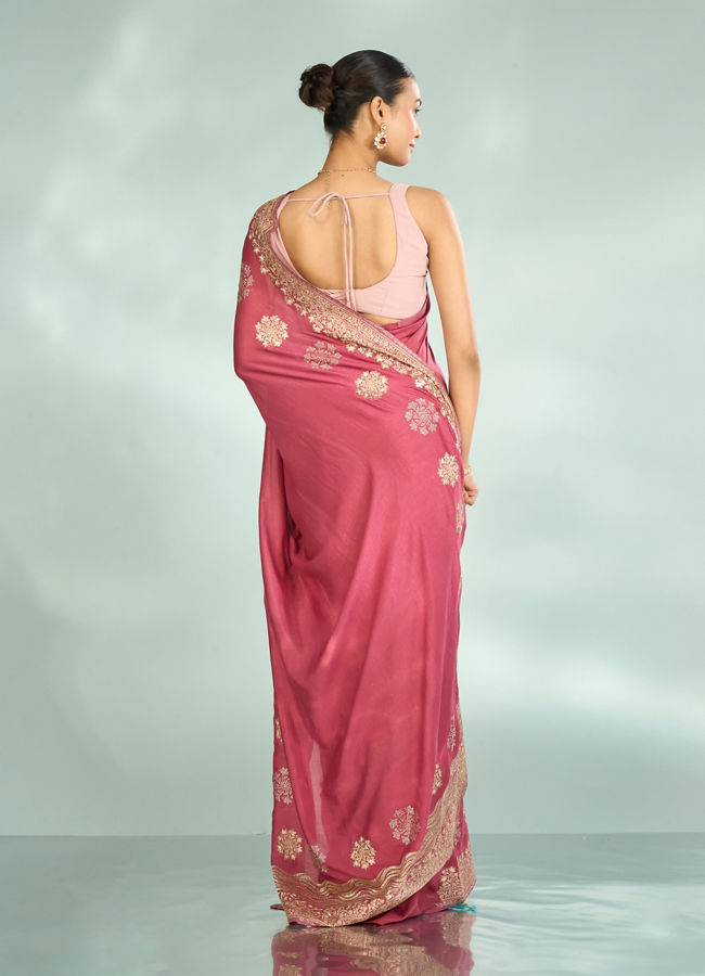 Mohey Women Pink Elegance Saree