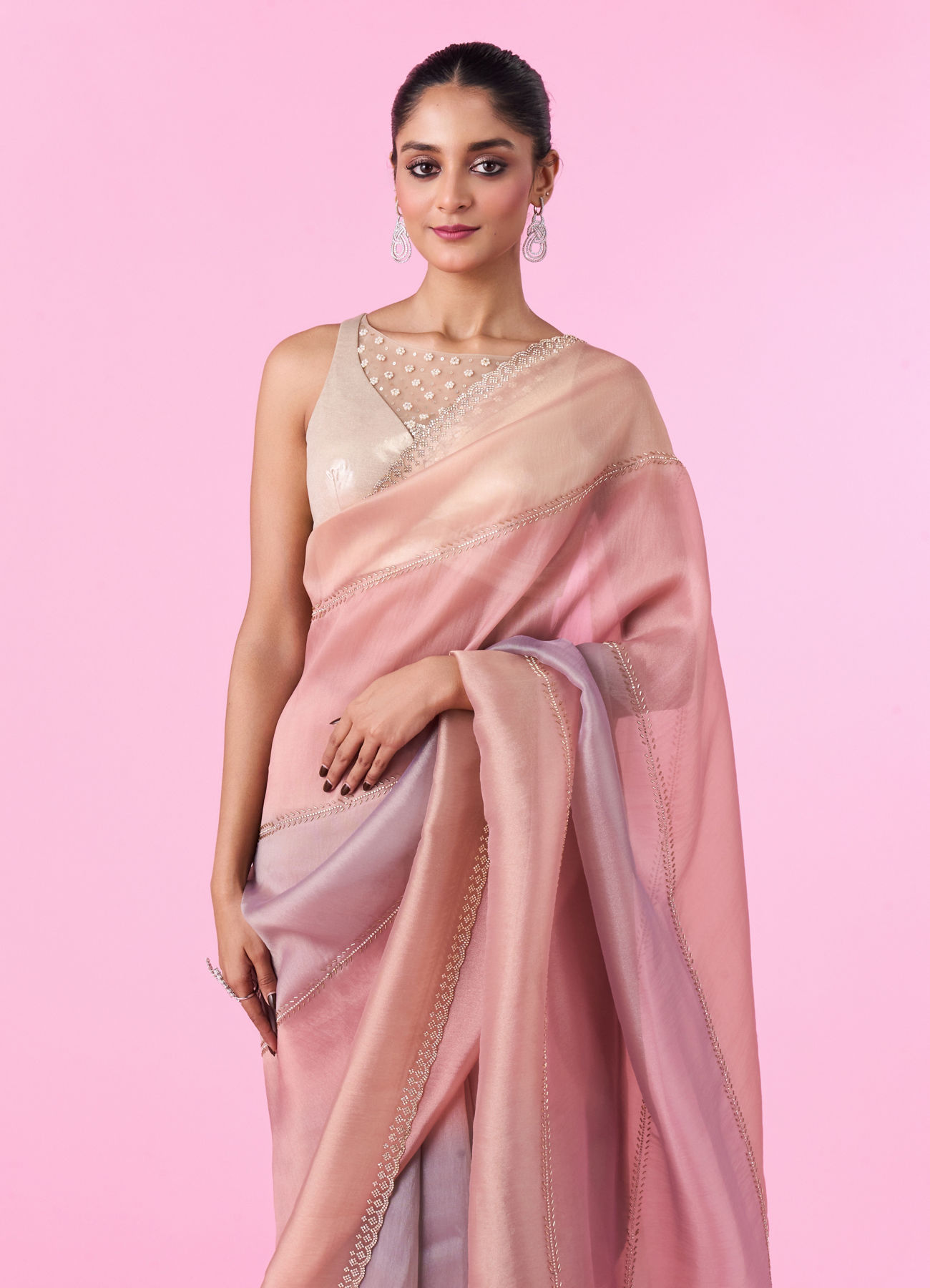 Mohey Women Pink Organza Saree