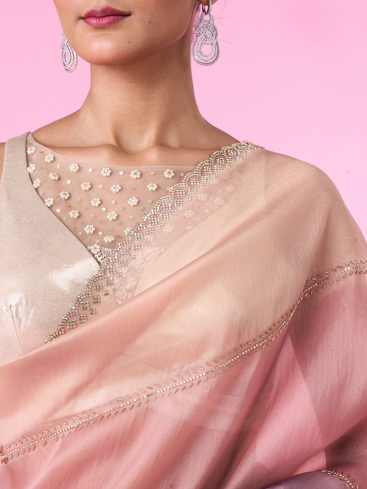 Mohey Women Pink Organza Saree