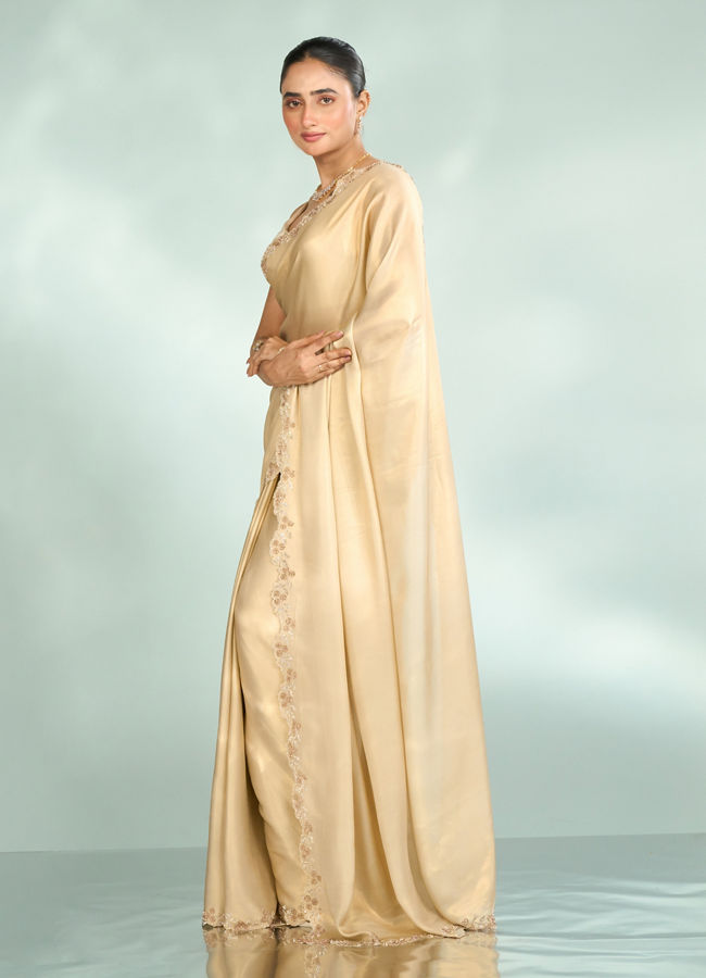 Mohey Women Cream Divine Elegance Saree