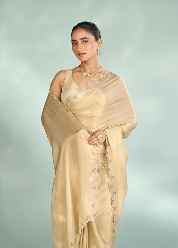 Mohey Women Cream Divine Elegance Saree