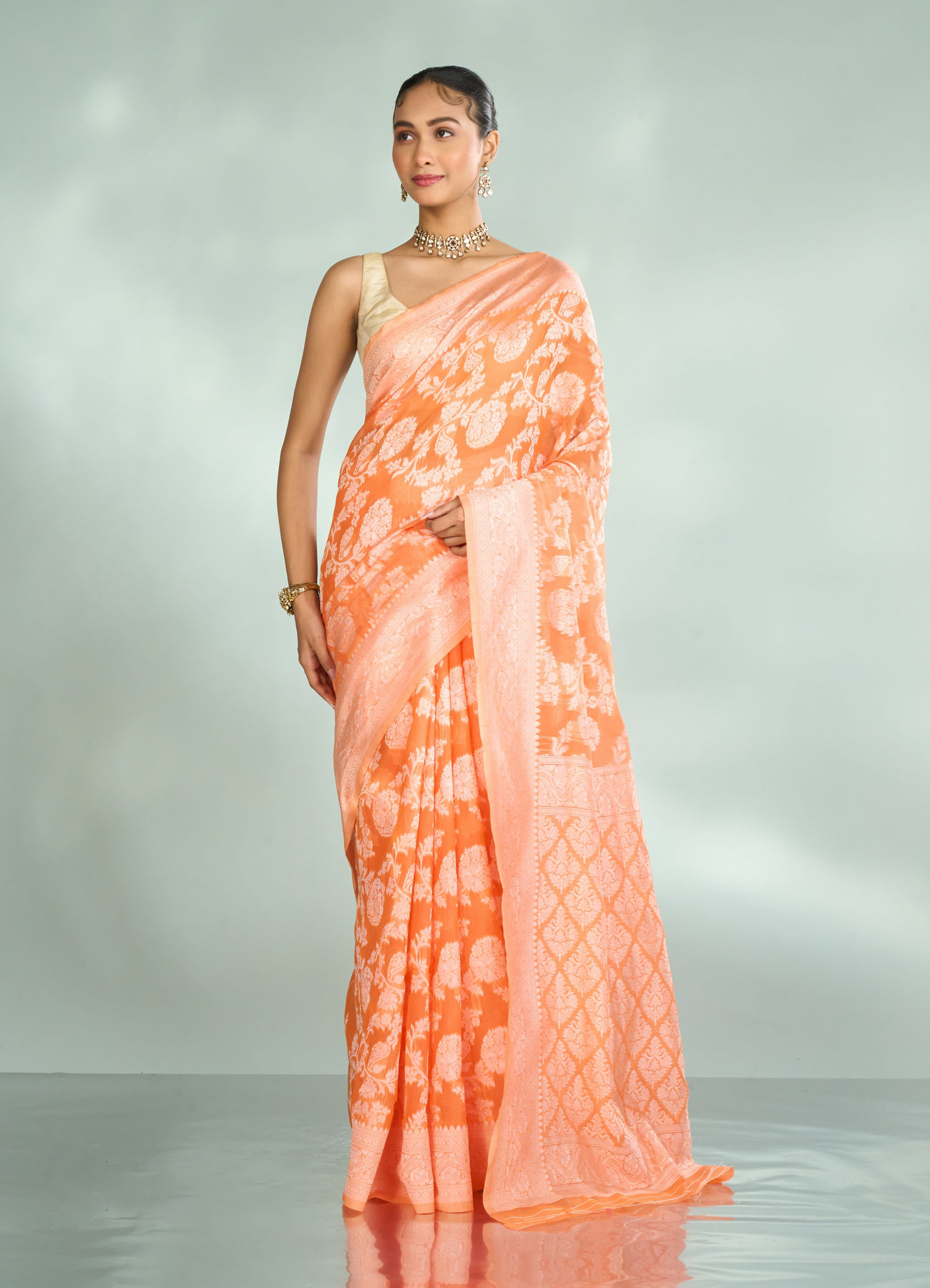 Mohey Women Vibrant Orange Saree