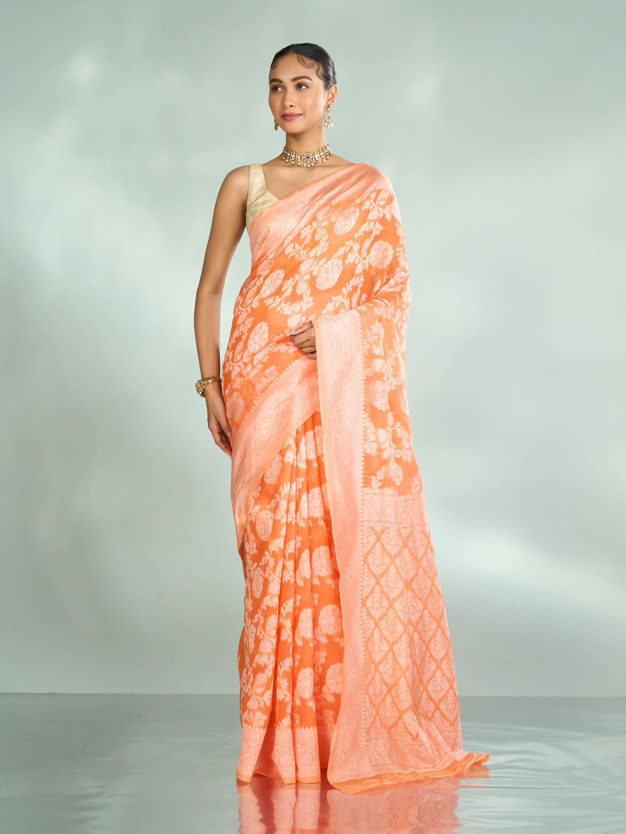 Mohey Women Vibrant Orange Saree