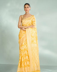 Mohey Women Lustrous Yellow Saree Ensemble