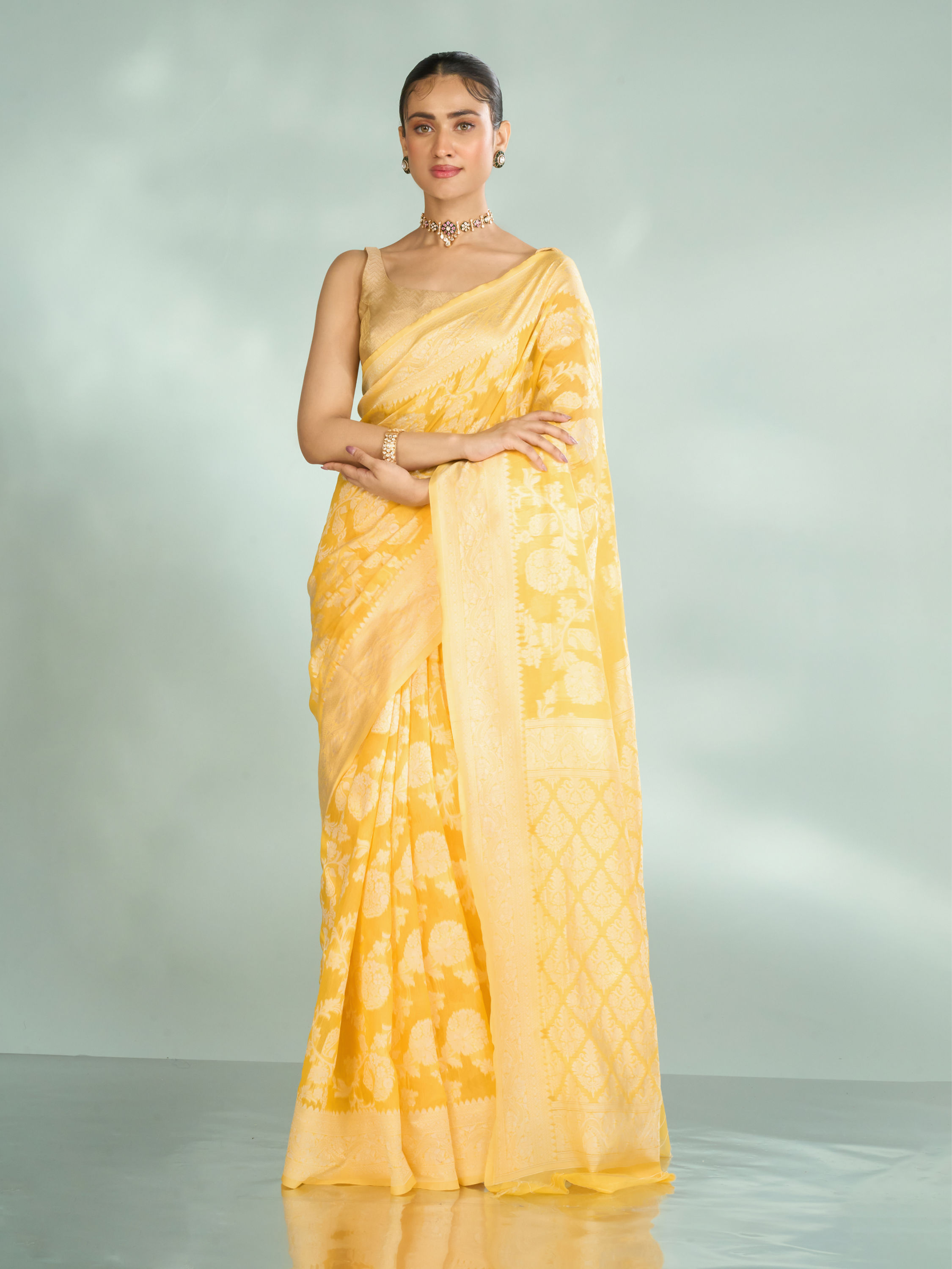 Mohey Women Lustrous Yellow Saree Ensemble