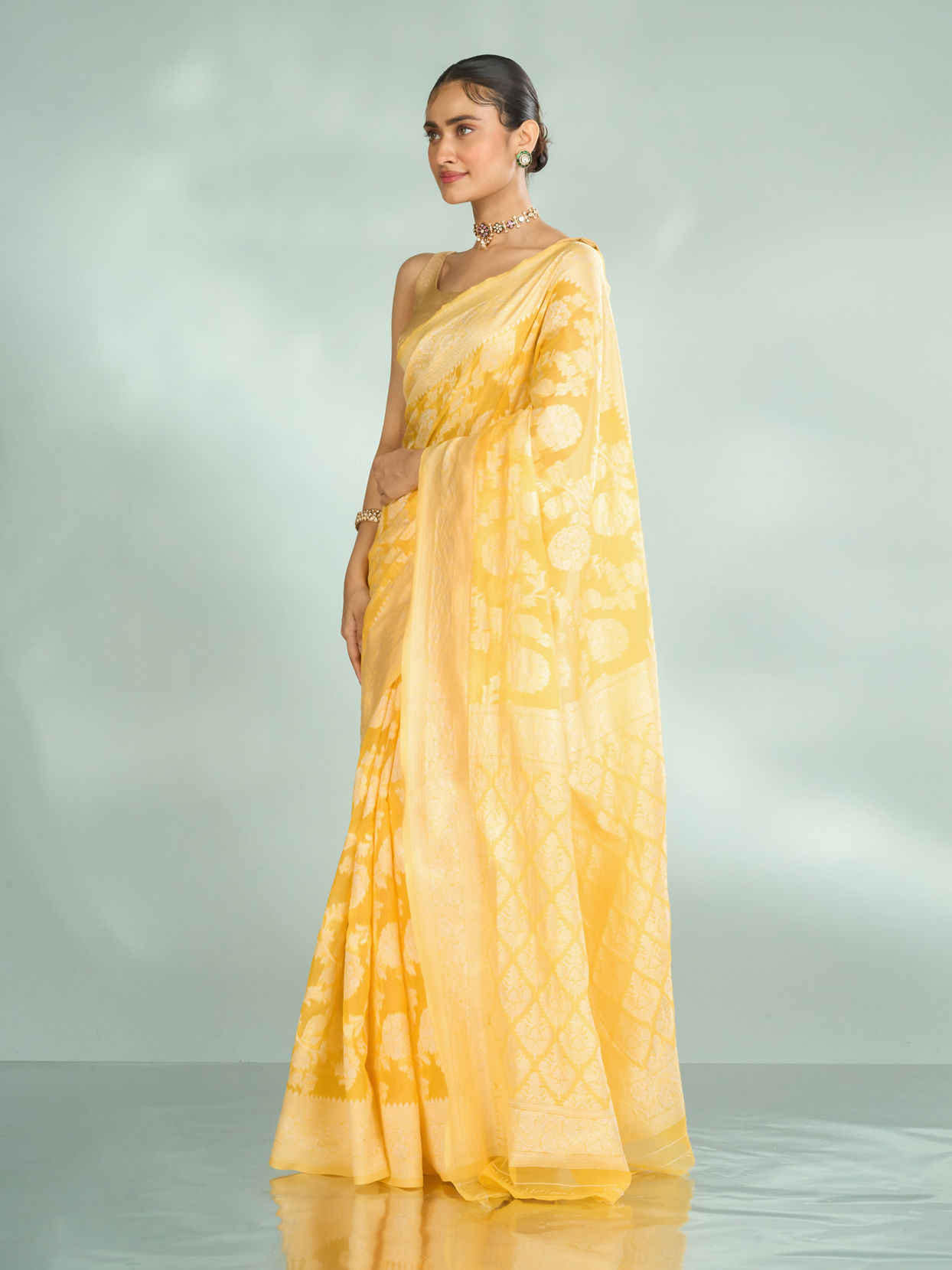 Mohey Women Lustrous Yellow Saree Ensemble