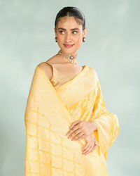 Mohey Women Lustrous Yellow Saree Ensemble