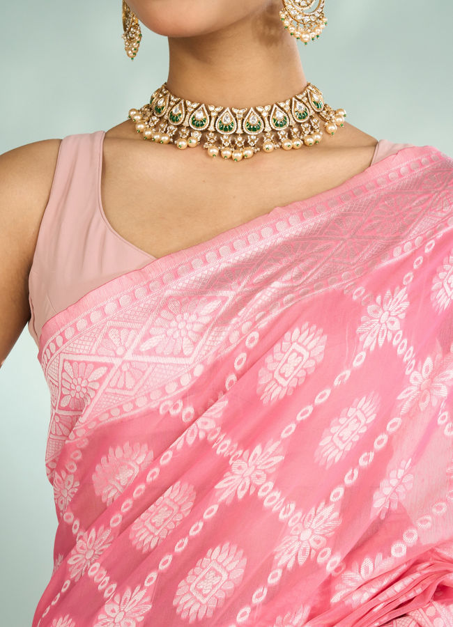 Mohey Women Pink Radiance Saree
