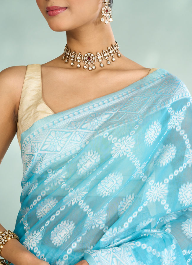 Mohey Women Elegant Light Blue Saree