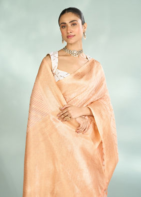 Mohey Women Peach Radiance Saree