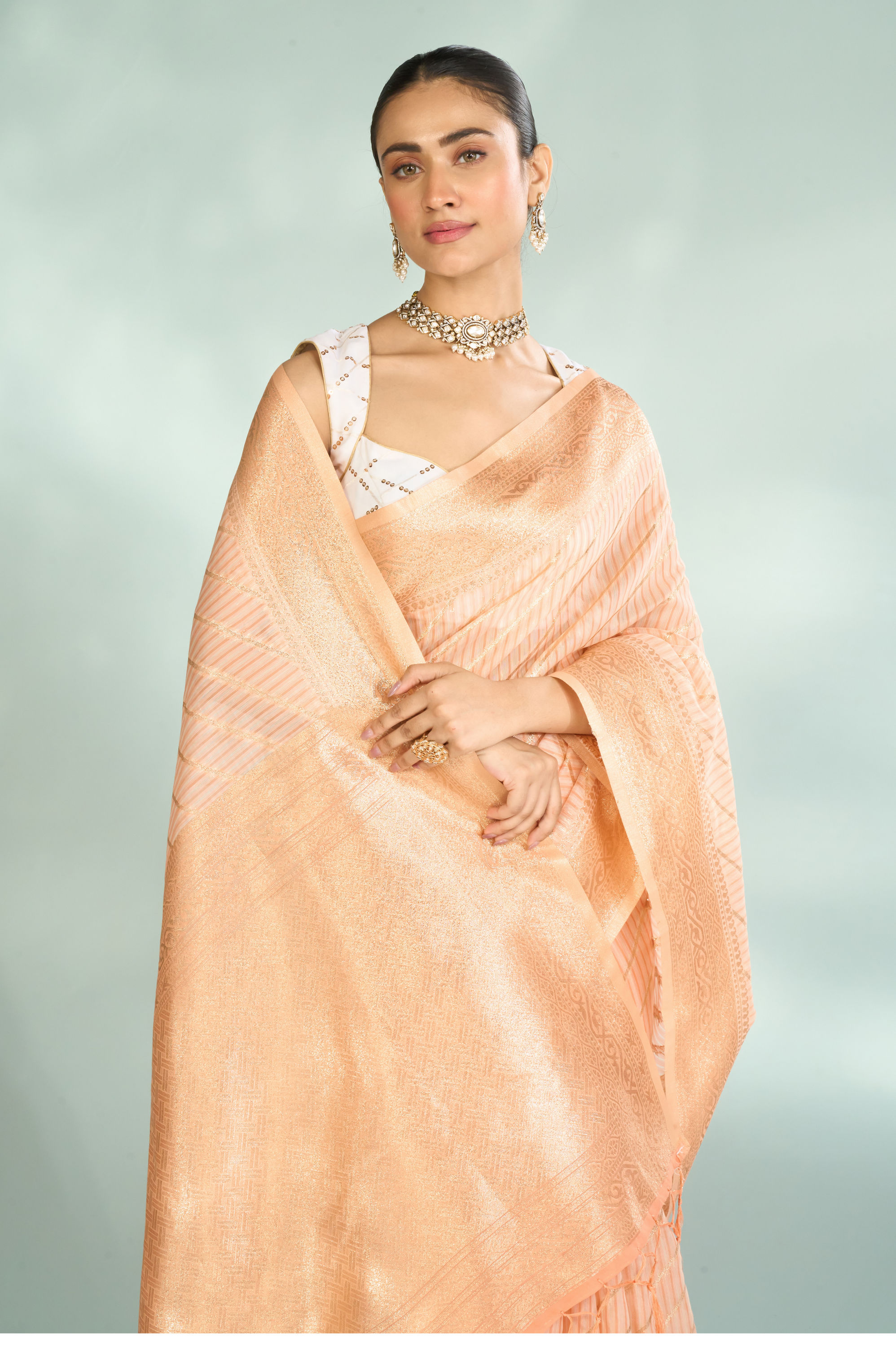 Mohey Women Peach Radiance Art Silk Saree