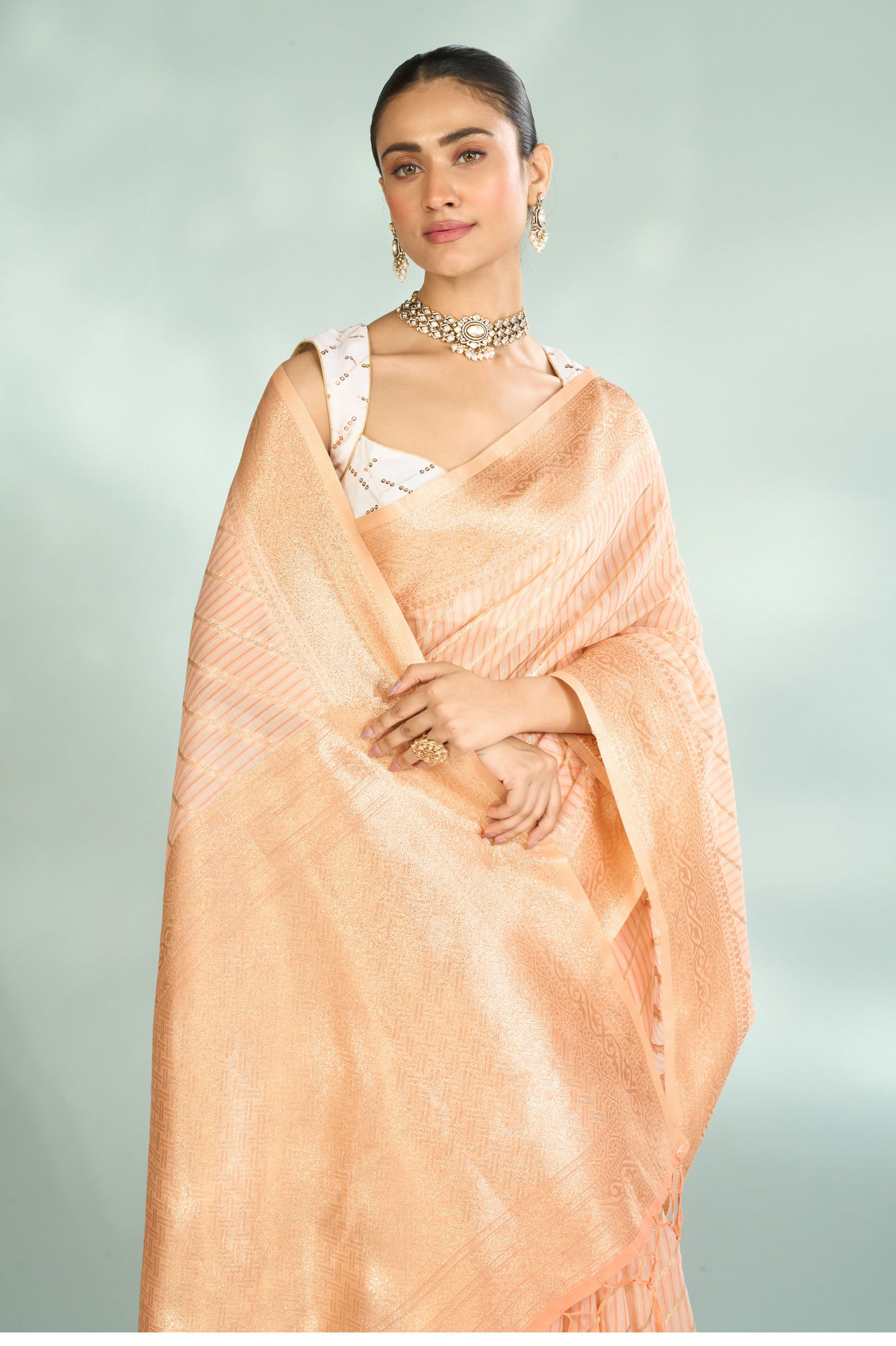 Mohey Women Peach Radiance Saree