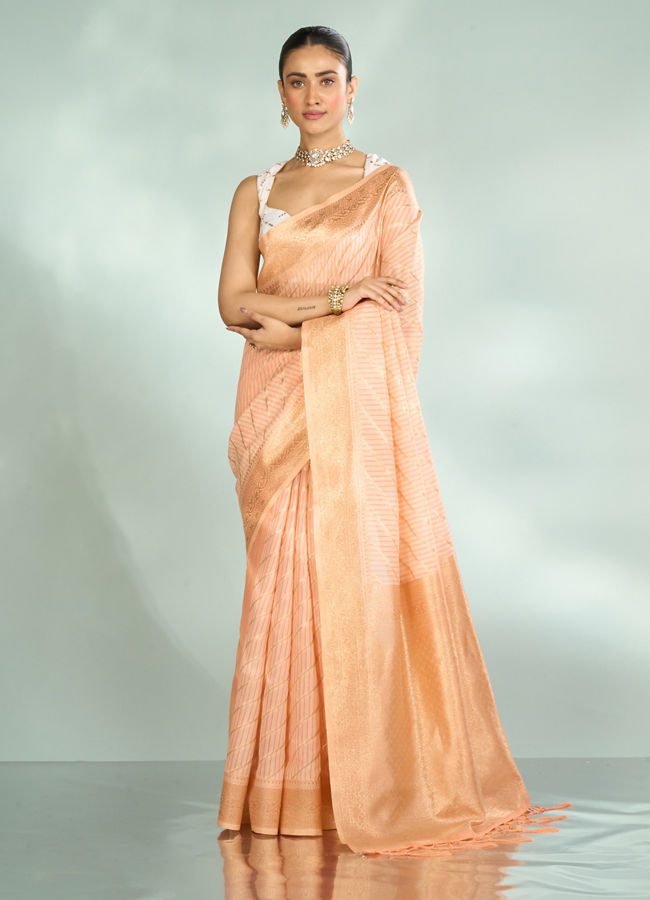 Mohey Women Peach Radiance Saree