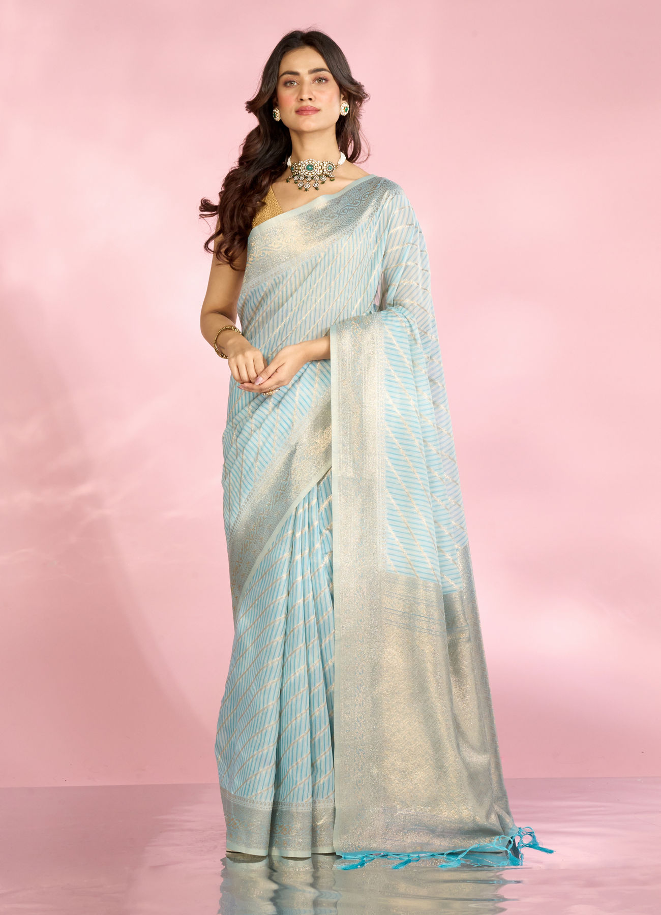 Mohey Women Ethereal Light Blue Saree