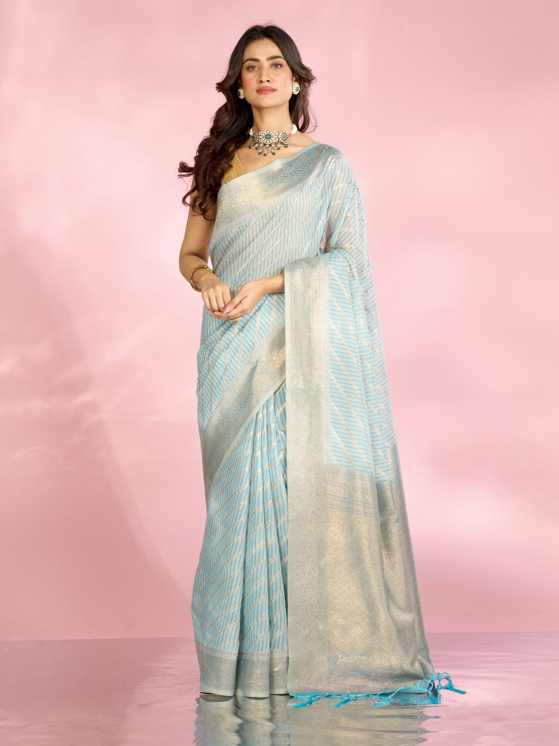 Mohey Women Ethereal Light Blue Saree