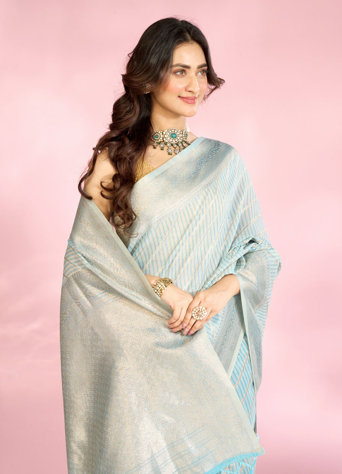 Mohey Women Ethereal Light Blue Saree