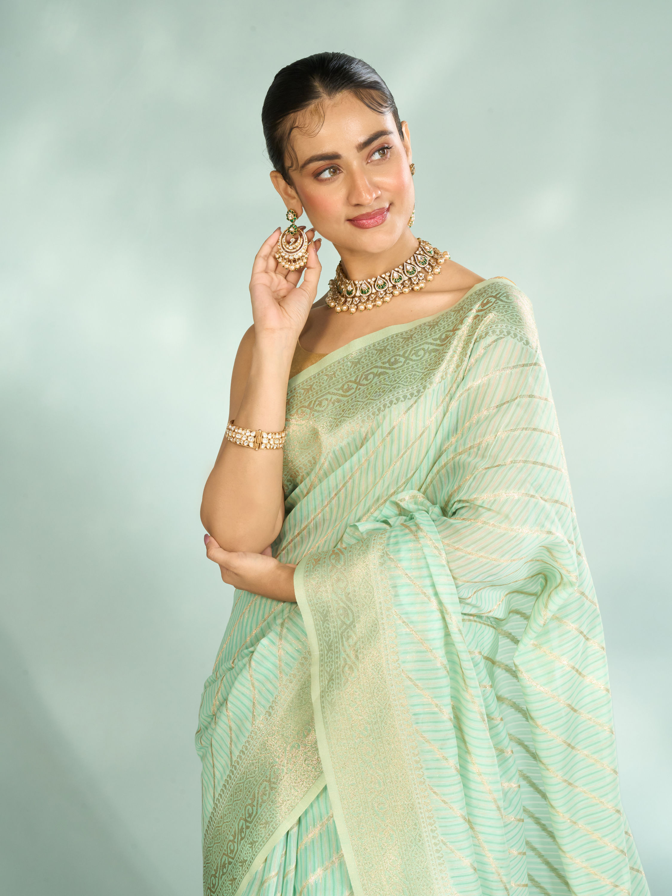 Mohey Women Sea Green Opulence Saree