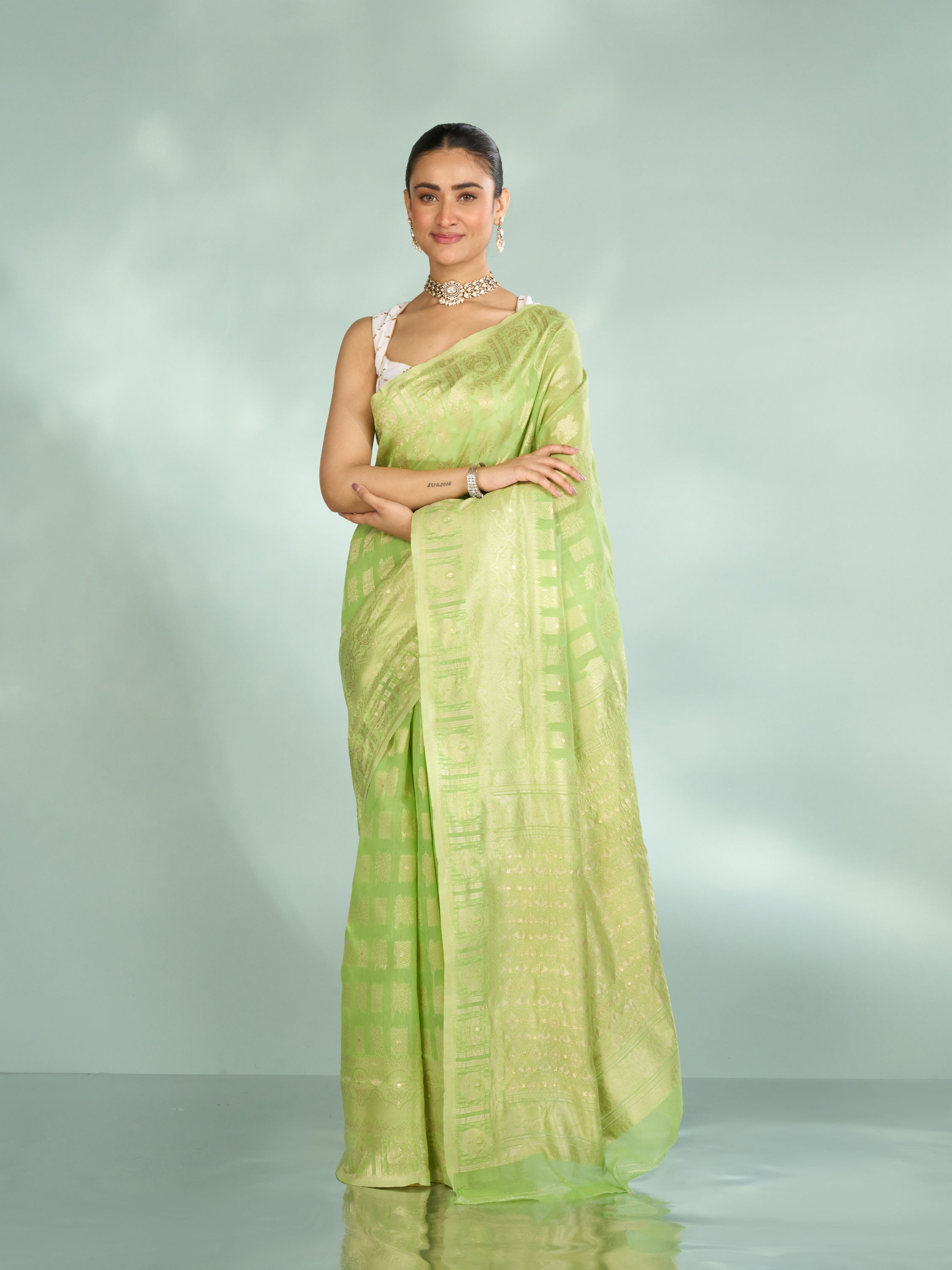 Mohey Women Pista Green Festive Saree