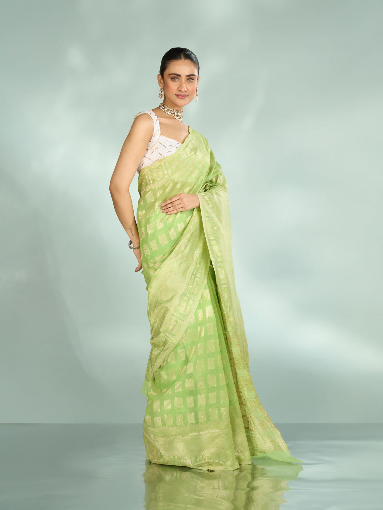 Mohey Women Pista Green Festive Saree