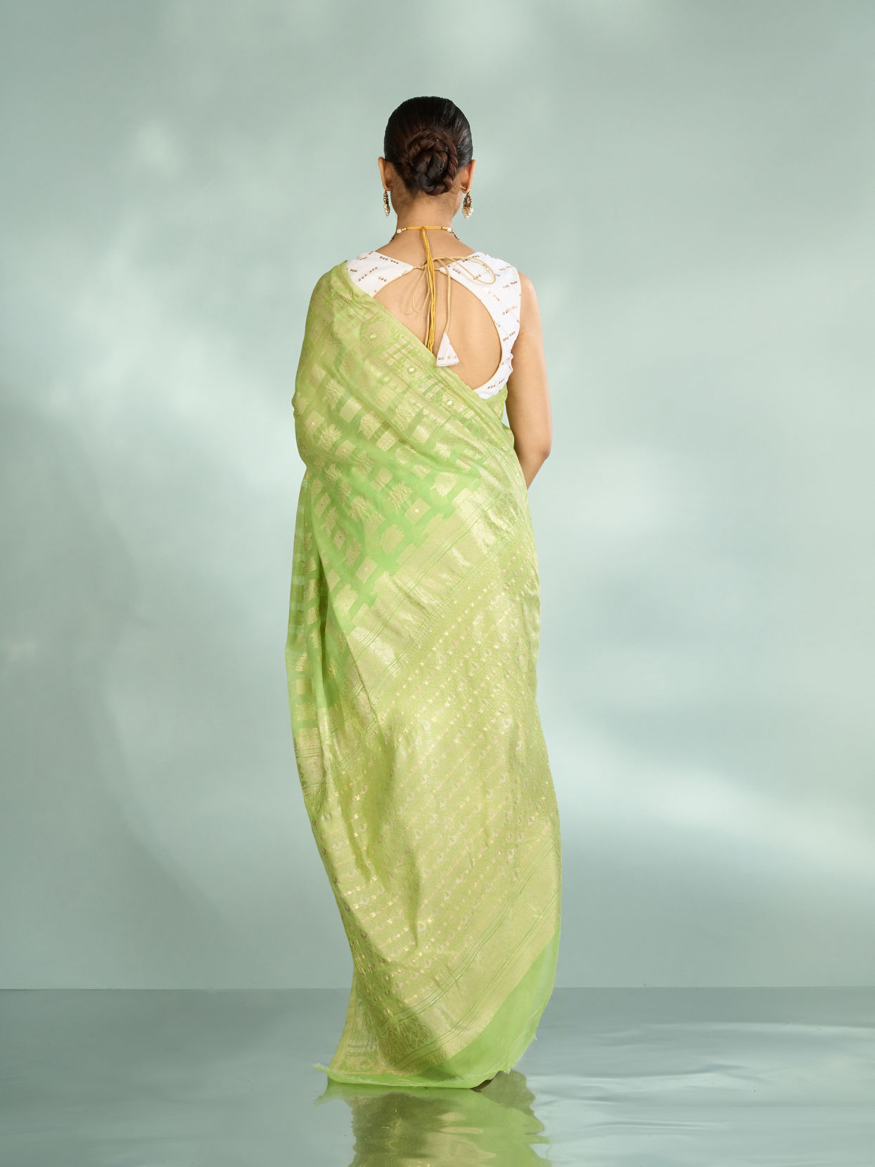 Mohey Women Pista Green Festive Saree