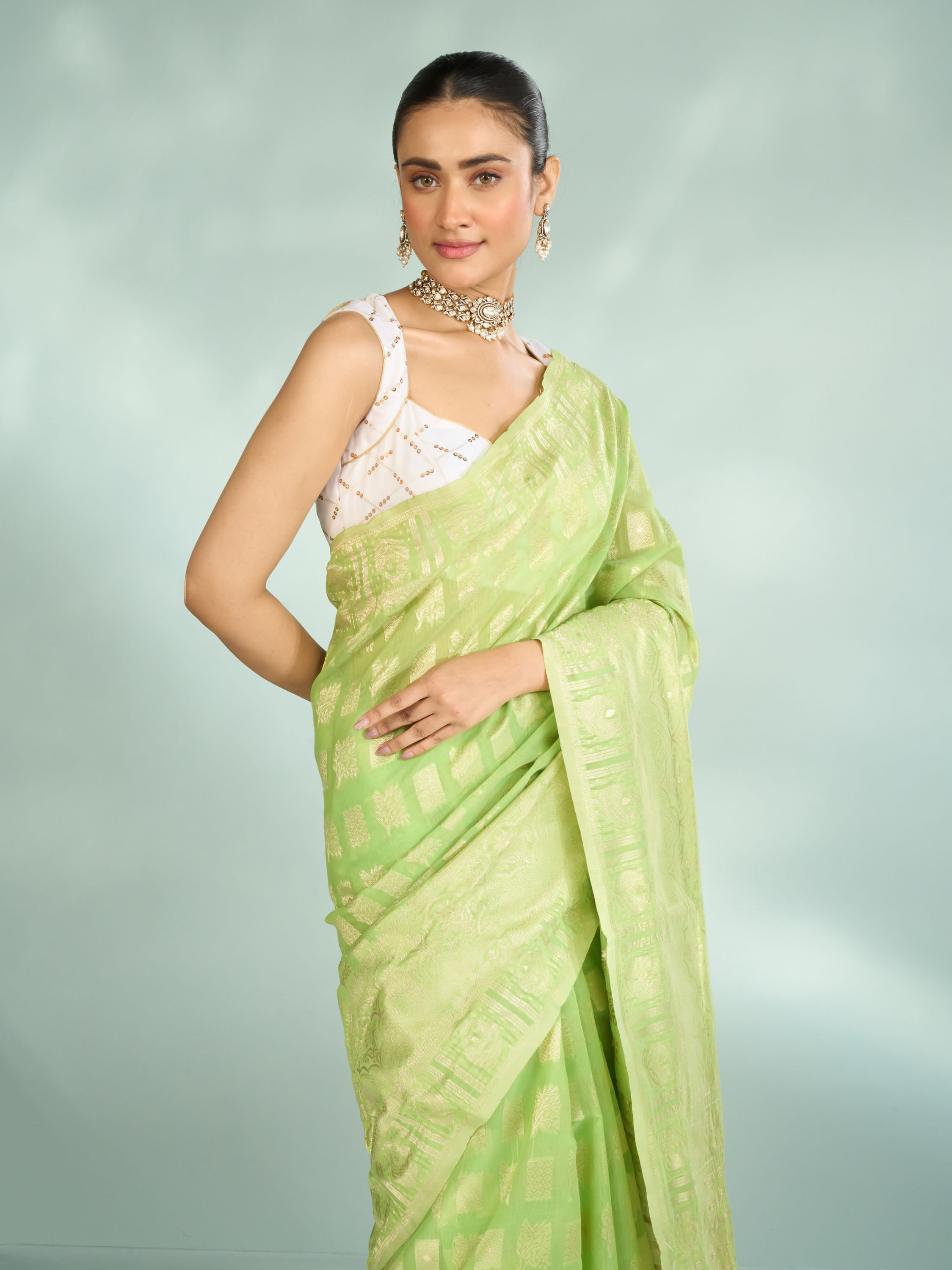 Mohey Women Pista Green Festive Saree