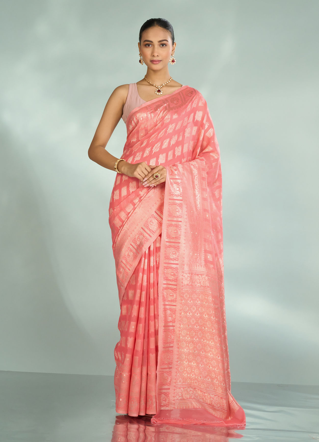Mohey Women Pink Aesthetic Saree