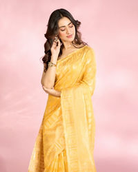 Mohey Women Sunny Yellow Elegance Saree