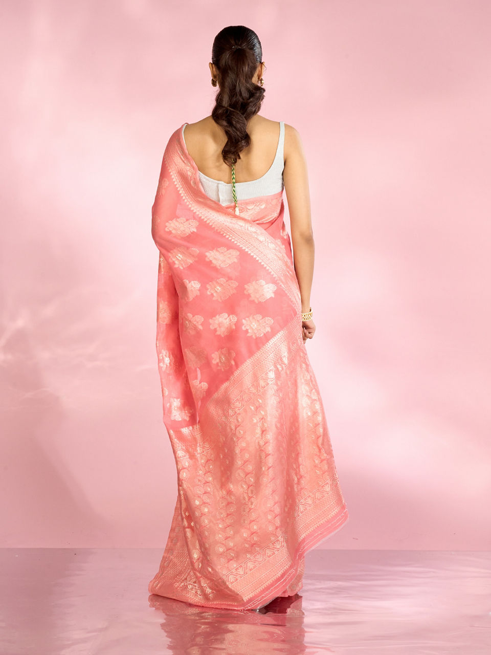 Mohey Women Gajree Pink Festive Saree
